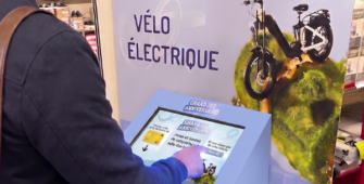 Borne de jeux marketing